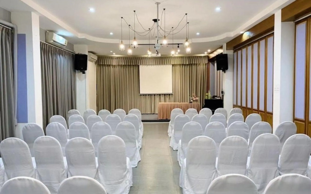 Phukaning Hotel