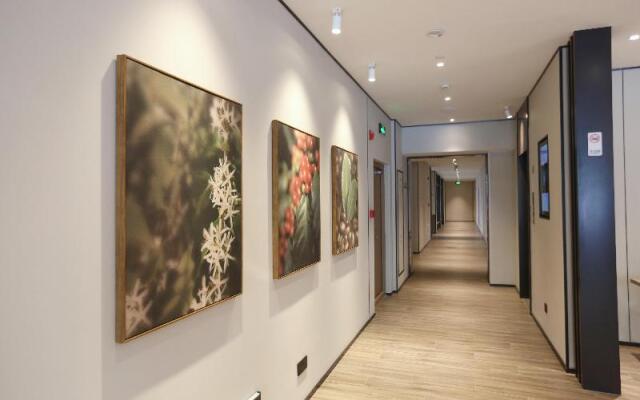 Hanting Hotel People's Street Jinzhou Railway Sta