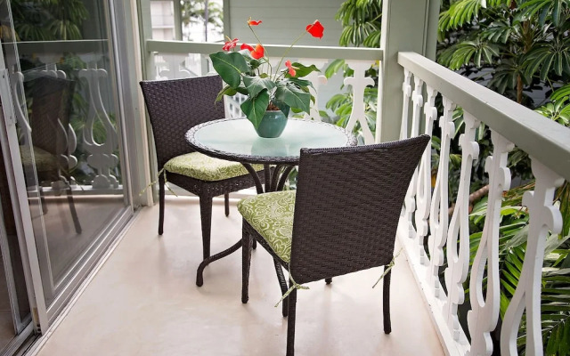Kona Islander Inn Condos