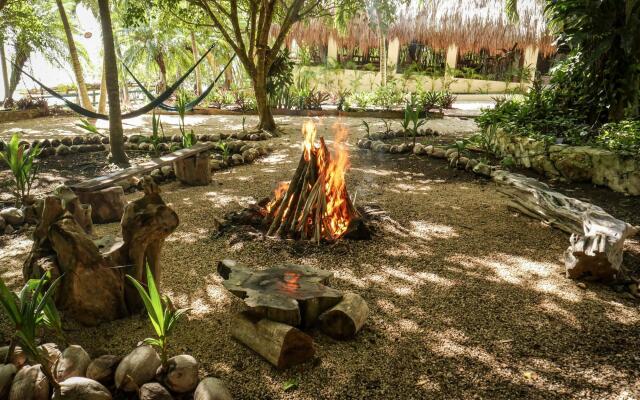 Villa Santuario Lake Front Oasis