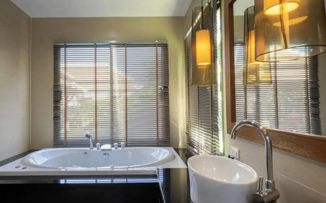 Empylean Modern Thai Villa