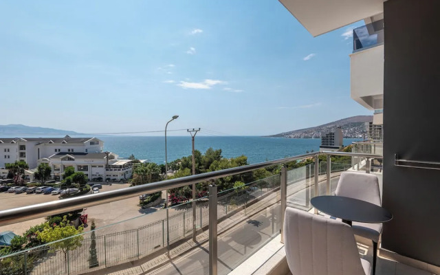 Golden Villa - Sea View Apartments