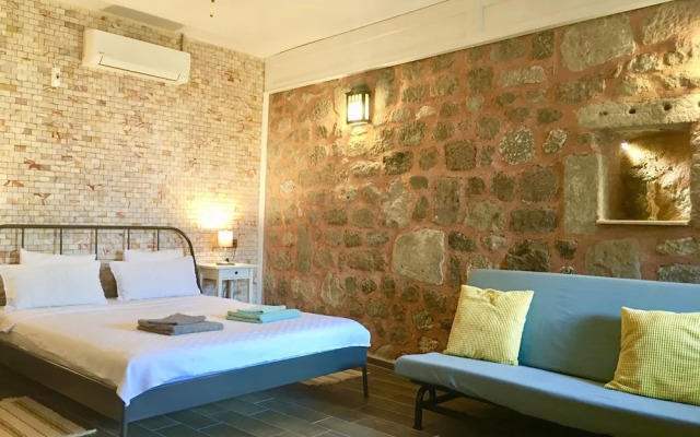 Attalos Suites Hotel