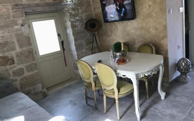 Stone house Chiara Seaview