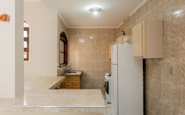 Chalés por temporada no Villagio Santa Mônica, em Caraguatatuba