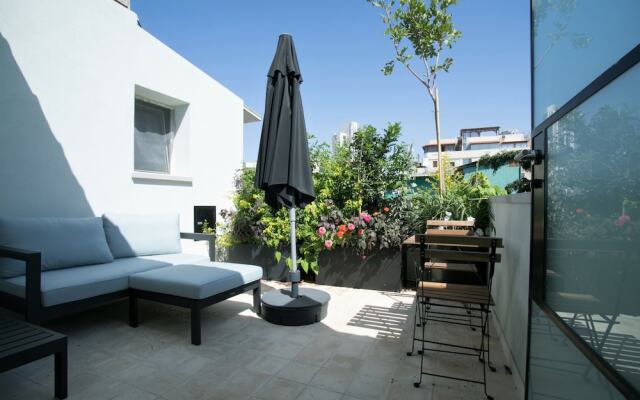 YT35 Luxury Boutique Serviced Suites
