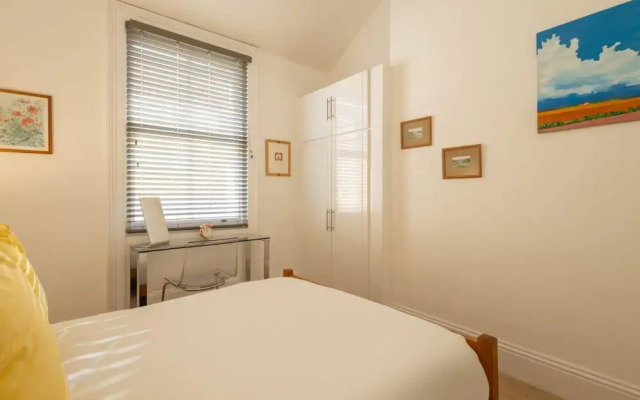 Host Stay Chatsworth Court Apartment