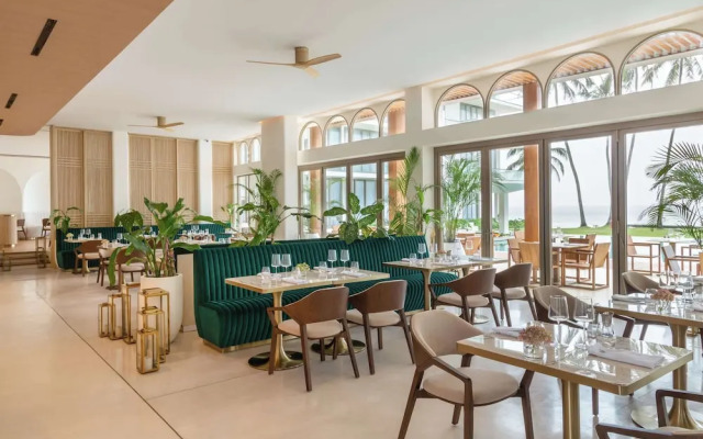 Radisson Collection Resort