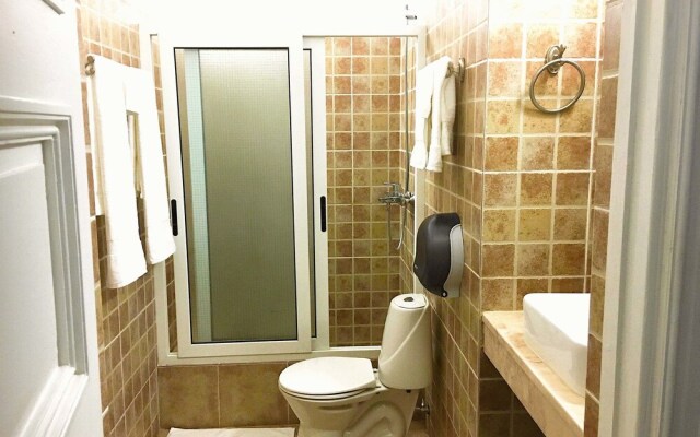 AHT Colonial Hostel