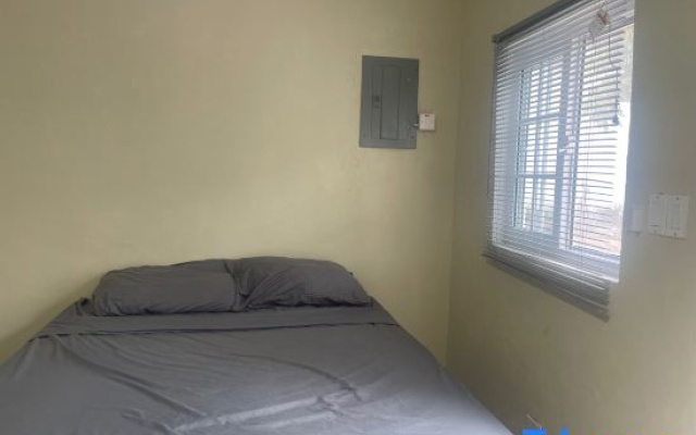Inez Roots Backpackers Hostel