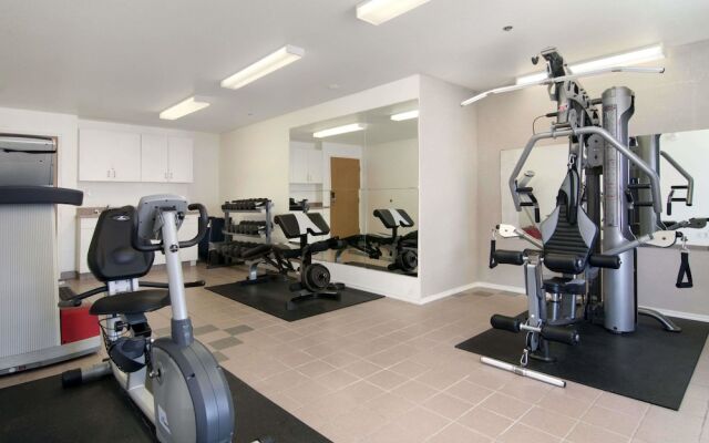 Travelodge Brooks AB