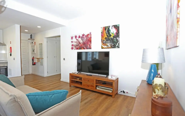 B61 - Carnation Sun Apartment in Lagos