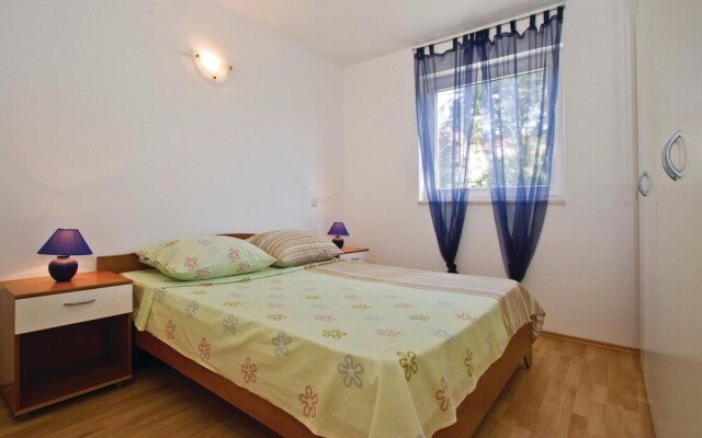 Beautiful Home in Crna Punta With Wifi and 3 Bedrooms