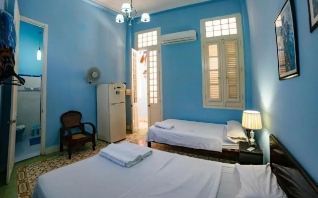 Casa Colonial Abogados Leonardo y Angela