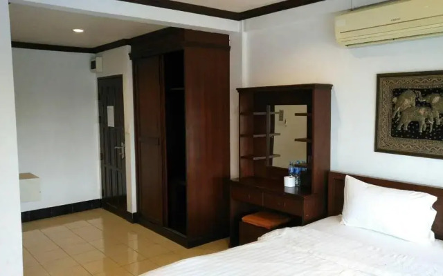 Greenvale Serviced Apartment