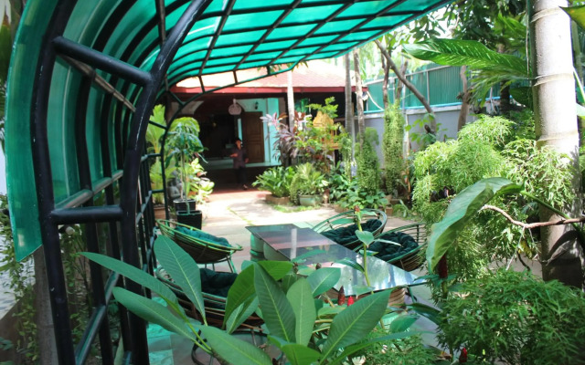 Central Night Hotel