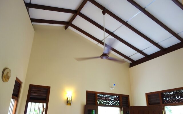Manel Guesthouse