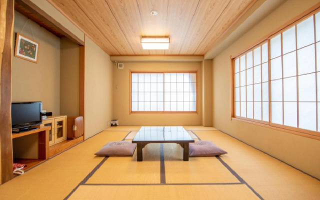 Yudanaka Ryokan Hakura – Guest Rooms – Yamanouchi