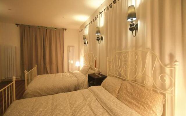 Wushan Hostel