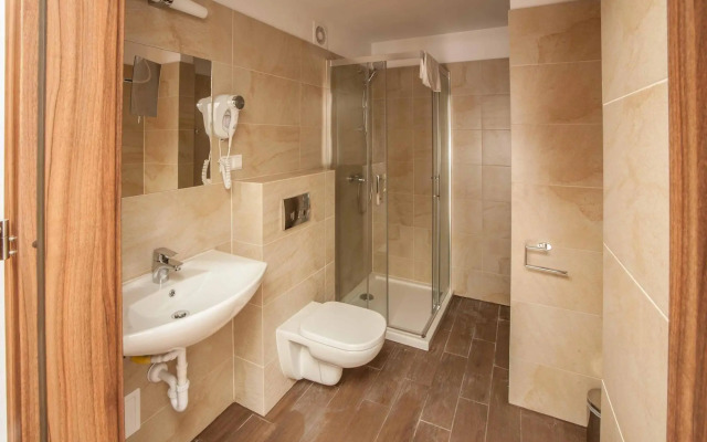 Pergamin Royal Apartments