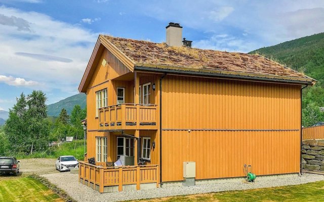 8 Person Holiday Home In Skulestadmo