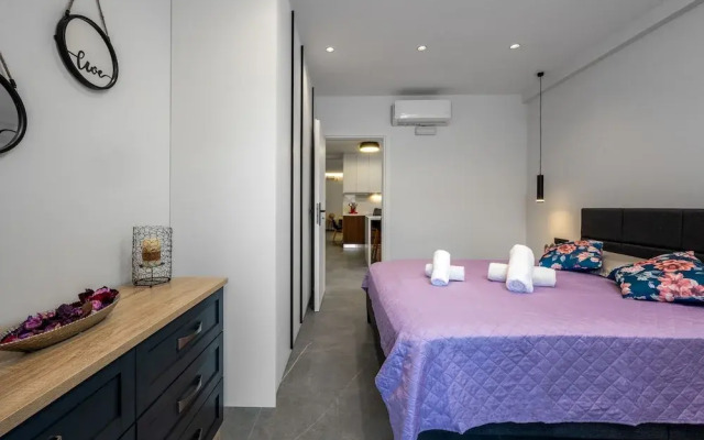 Lavender Luxury Apartment in Rhodes