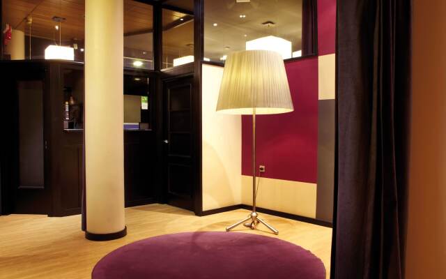 H La Paloma Boutique