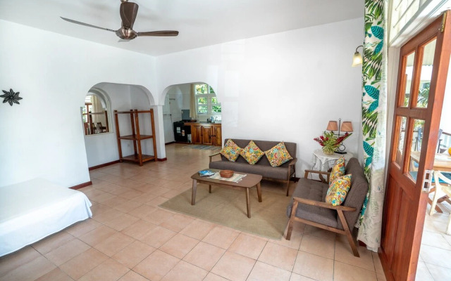 La Maison Hibiscus