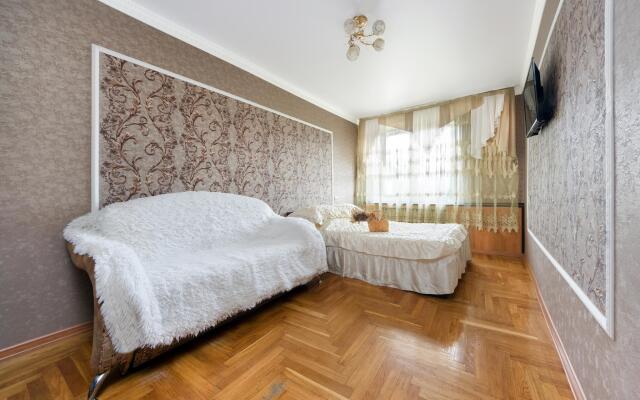 Апартаменты на улице Коллективная 4