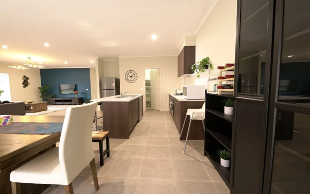 Newly Modern Home for Big Group near SC