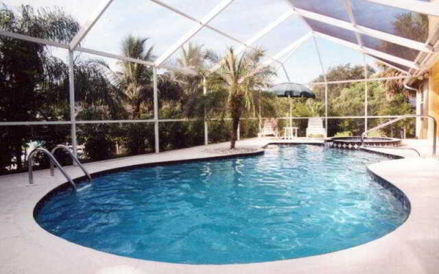 Gulfcoast Holiday Homes - Naples / Marco Island