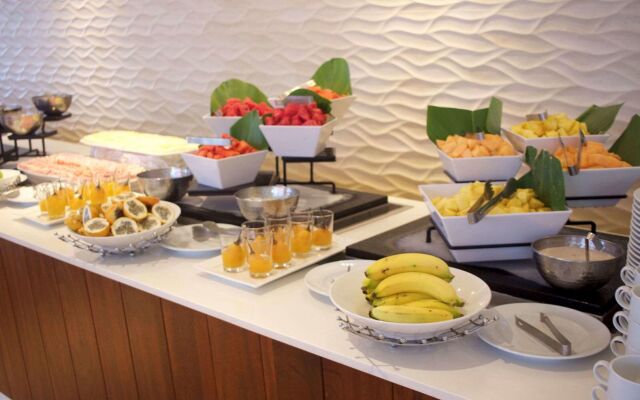 Radisson Cartagena Ocean Pavillion Hotel