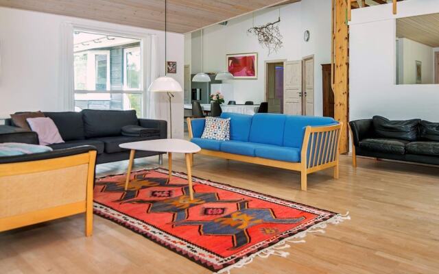 Vibrant Holiday Home in Ebeltoft With Whirlpool