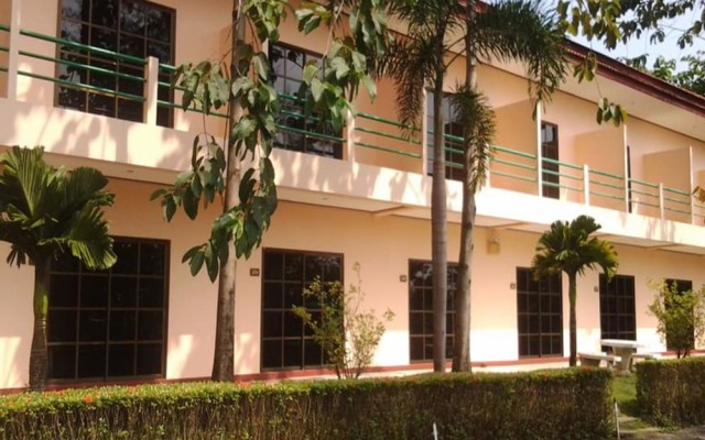 Golden Cliff Beach Resort (SHA Extra Plus)