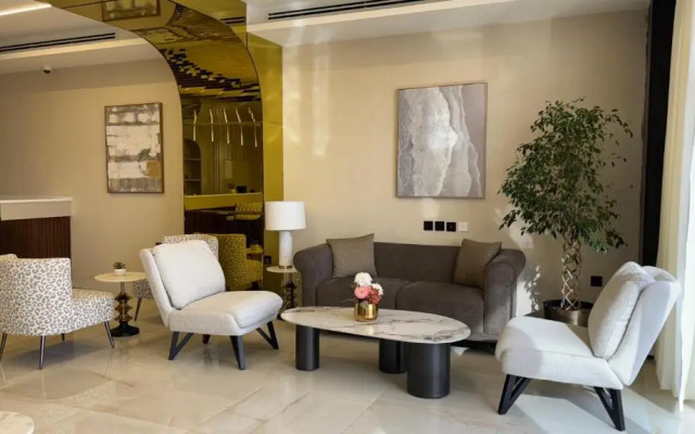 Grand Line Hotel