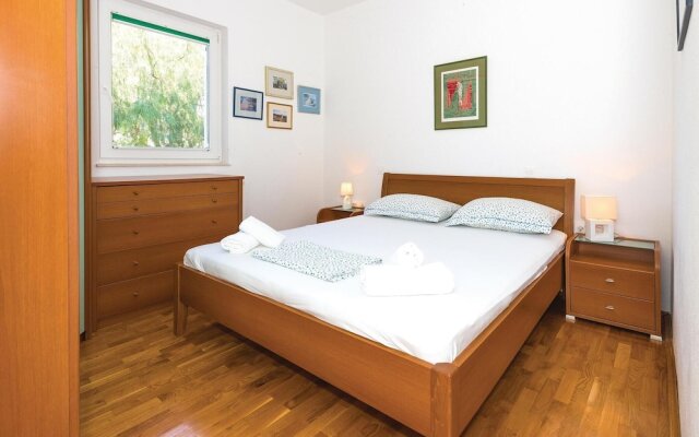 Beautiful Home in Razanj With Jacuzzi, Wifi and 4 Bedrooms