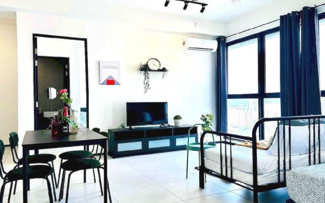 OYO Home 90948 Irishe Homestay Penang City Seaview