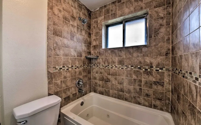 Pet-friendly Missouri City Home w/ Fenced-in Yard!