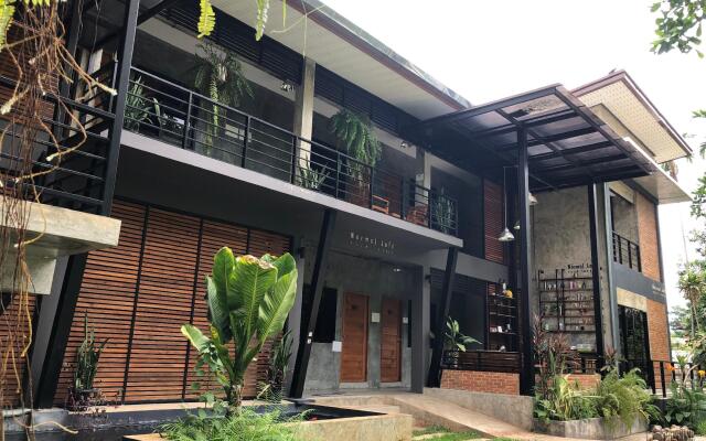 Palm House white building