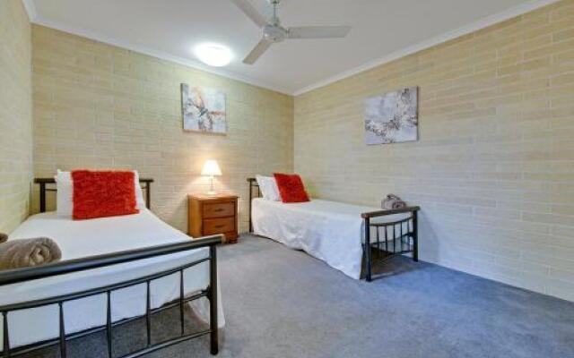 Murray Street Apartments