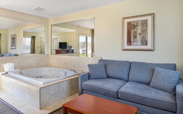 Travelodge by Wyndham Gananoque