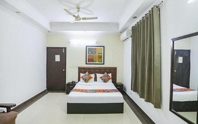FabHotel F9 H Block Sector 51
