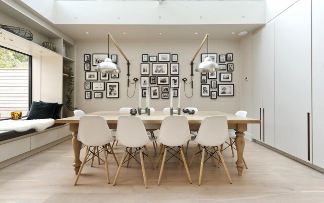 Artistic Apartment