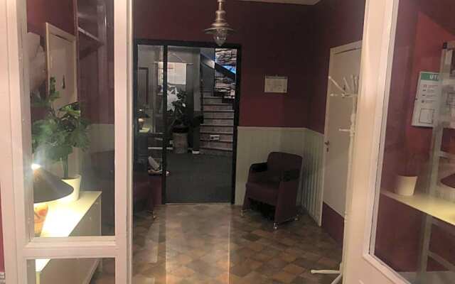 Dentas Hotell Raivi
