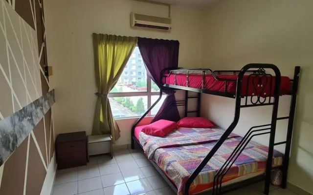 Oyo Home 90365 Rohaya Ram @ Marina View Villas