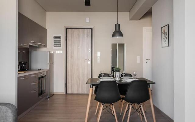 Piraeus Deluxe 2BDR Apt - near metro and port