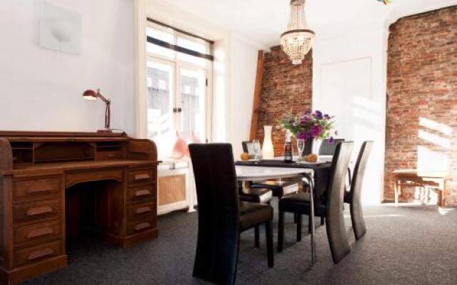 Canal Holiday Apartment