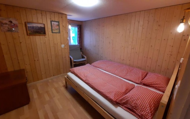 Large Apartment 8beds great for family and friends, Mountain View – Guest Rooms – Amden