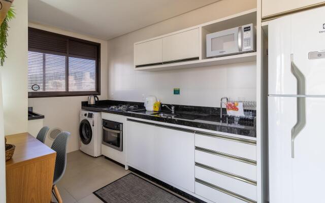 Belo apto pé na areia em Bombinhas CSD301