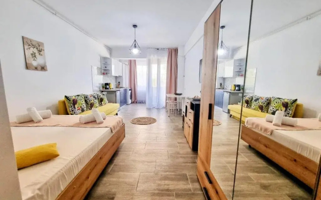 Seven Eleven Luxury Apartment